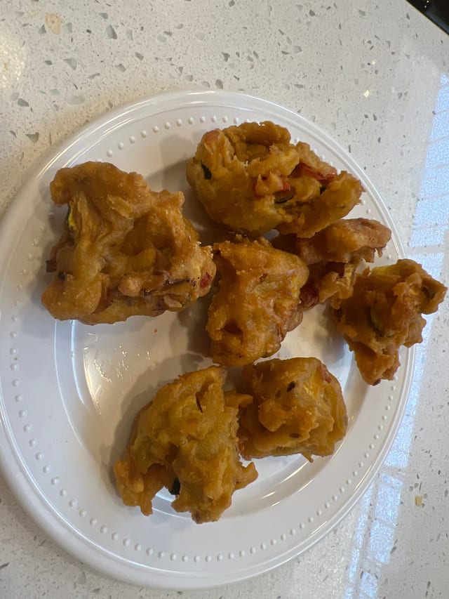 Veg pakora.