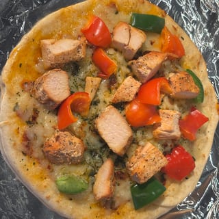 Naan Chicken Tikka Pizza